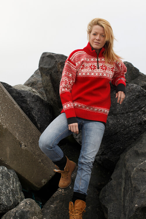 Scandinavian Norwool Jumper of pure new norwegian wool.